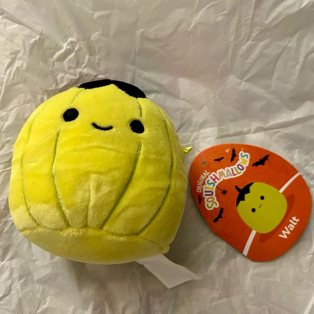 Walt the Green Pumpkin Squishmallow